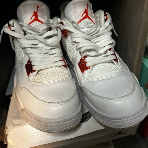 Jordan 4 Orange Metallic - Picture 4 of 4